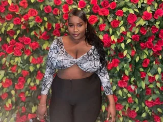 EmmyyCastell video