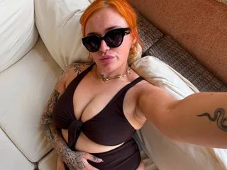 KammieBrit webcam livesex profile in kinky cams
